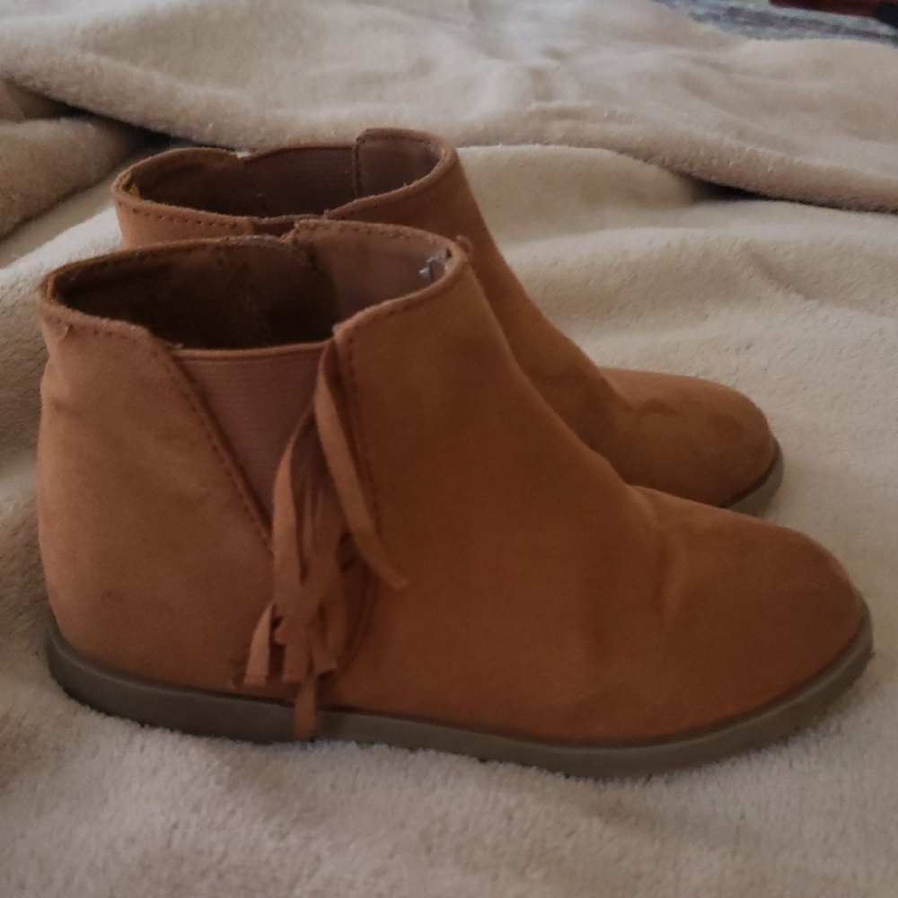 Old Navy Kids Tan Boots